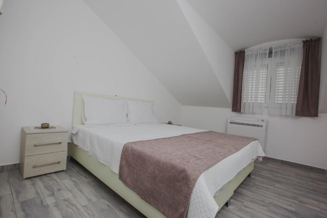 Hotel Dapcevic Cetinje Luaran gambar