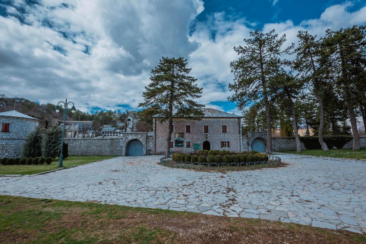 Hotel Dapcevic Cetinje Luaran gambar